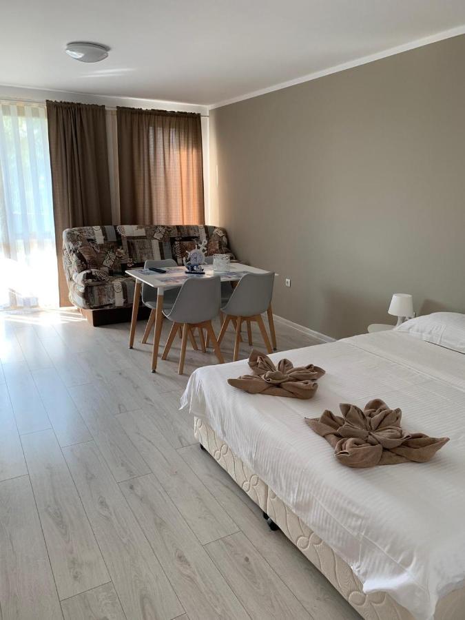 Summer Apartments Kabakum Golden Sands Eksteriør billede